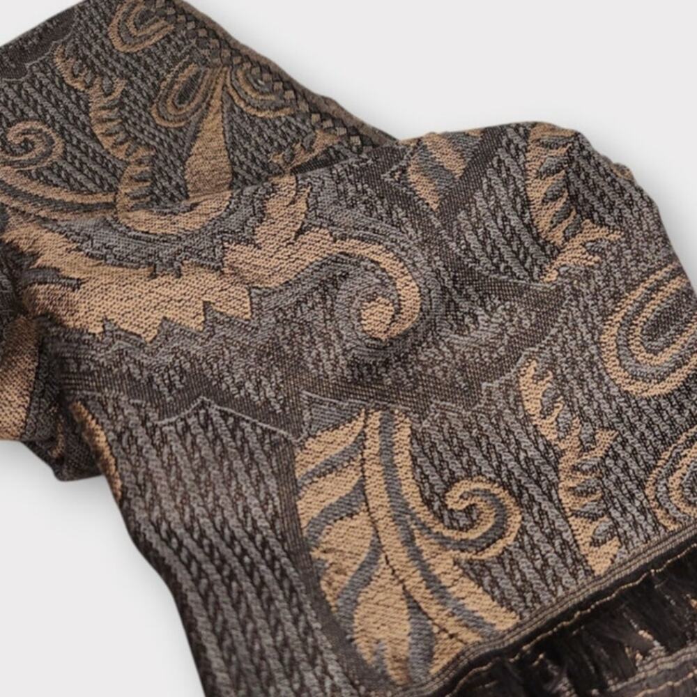 Metropolitan Museum of Art MMoA Paisley Scarf Black Bronze Collectible Wrap